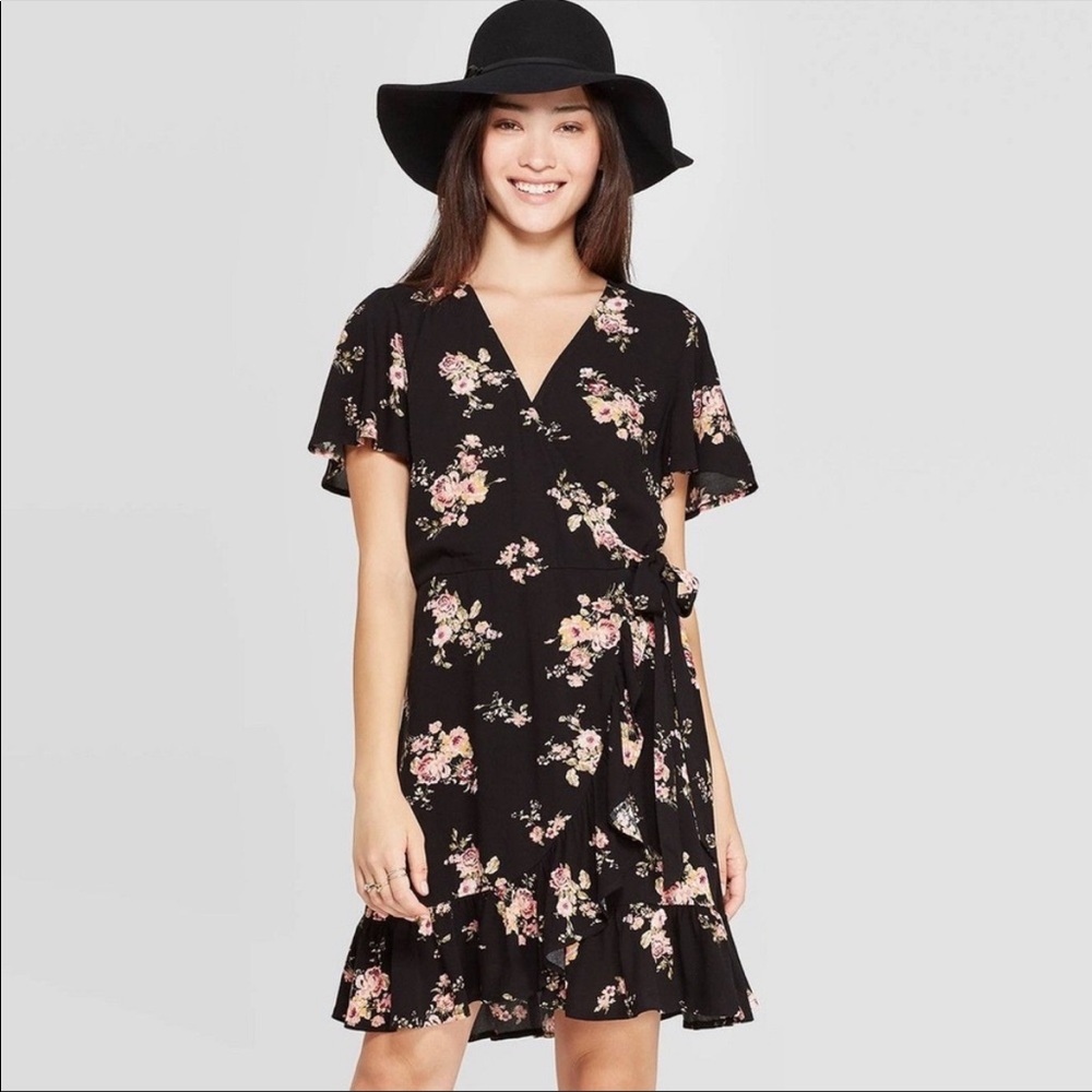 Floral Wrap Mini Dress 🌸